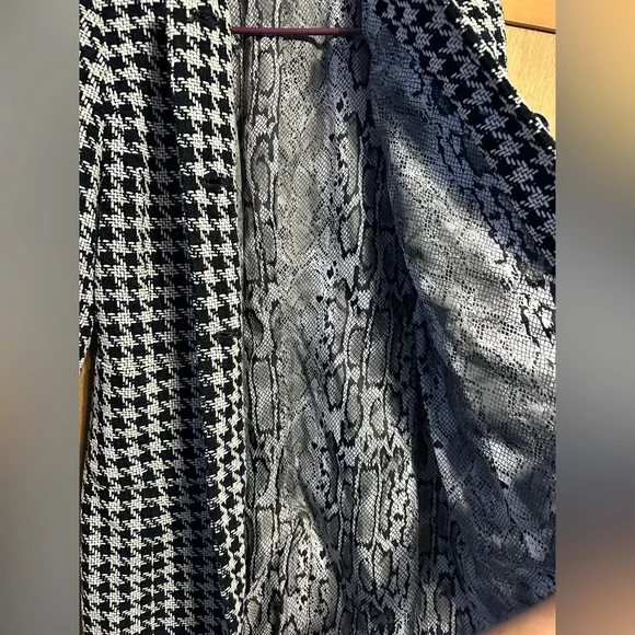 Jacket - Picture 8 of 9